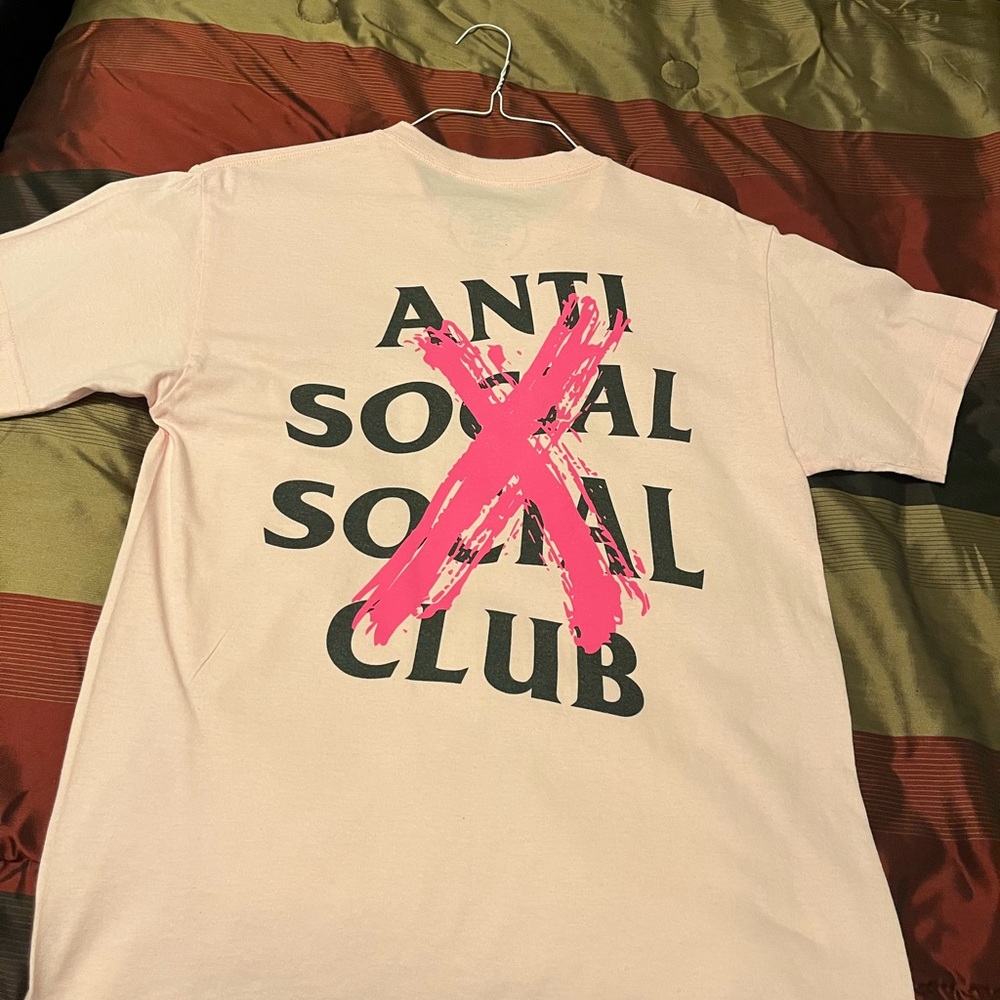 Anti Social shirt.Authentic sz medium.Pink